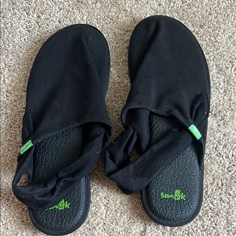 Sanuk Black Sandals with Green Highlights